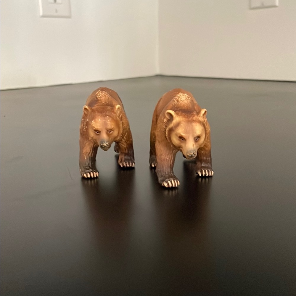 Realistic Brown Bear Figurines